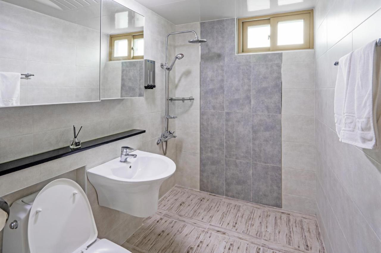 Home Fourest Residence Hotel Okpo Кодже Екстериор снимка